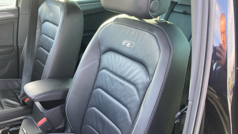 Volkswagen Tiguan 2.0 TDi 190 4Motion R-Line 5dr DSG Diesel Estate